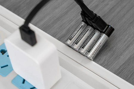 LiiBattaries POWERFUL LITHIUM-ION BATTERY AAA USB-C 4pcs. 500mAh 1.5V